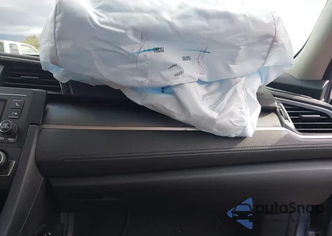 2018 Honda Civic Lx z USA, uszkodzony, nr VIN 2HGFC2F56JH561513